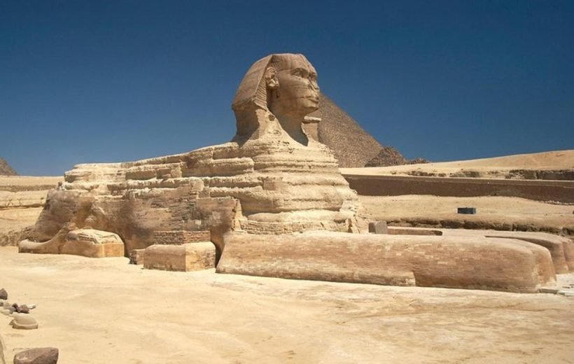 Giza Pyramids & Sphinx Tour