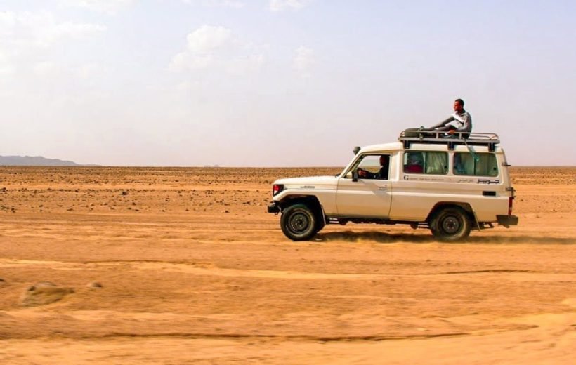 Hurghada Jeep Safari & Bedouin Village Tour